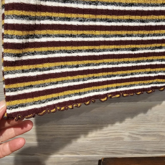 Loft Ribbed Ruffle Striped Fitted Short Sleeved Blouse - Picture 7 of 9